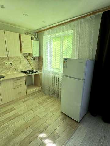 Продам квартиру в центрі Бучі