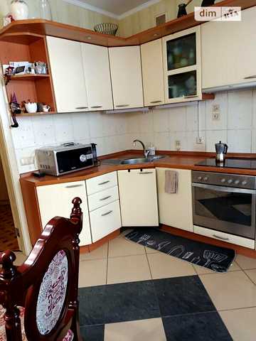 Продаж 3к Квартира Ніла Армстронга (Казакова) вулиця