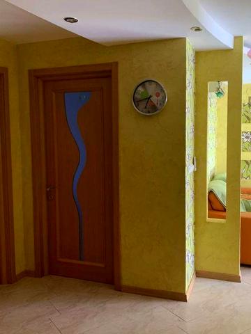 Продаж трикімнатної квартири район Шахта
