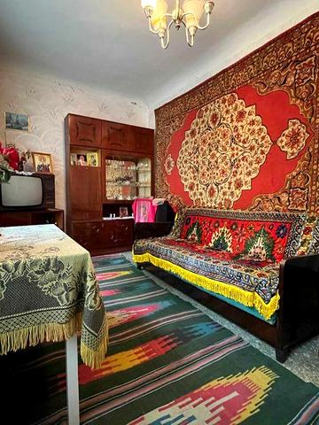 Продається затишна частина будинку площею 42 м² у самому центрі Чернігова, район Градецький. LD