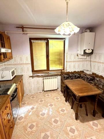 3к квартира/ 72 квм/цегла/вулиця Молодіжна/ мікрораіон Пентагон