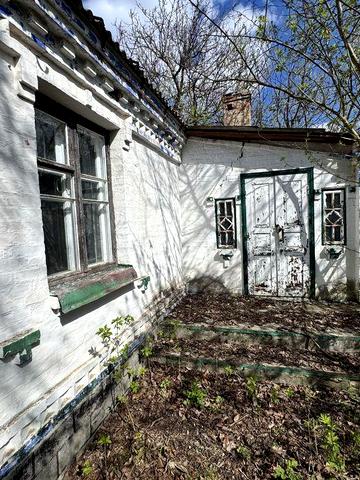 Продам цегляний будинок 1 га, господарство, потрібен ремонт