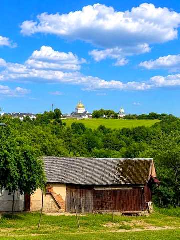 Будинок в с. Гошів, неймовірні краєвиди