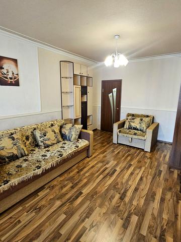 Оболонський просп., 40