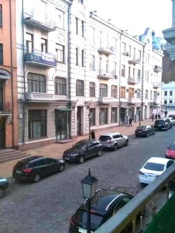 Продаж 1 Київ вул. Андріївський узвіз 2б Центр Поділ Контрактова площа