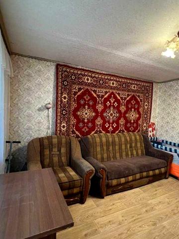 Продається 3-кімнатна квартира в центральній частині м. Умань