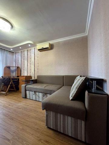 Продаж  2-кім в гуртожитку на Червонія