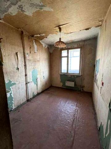 Продам 2 комн квартиру 56м2 Улучшенка 3этаж из 9ти метро Индустриальная OA