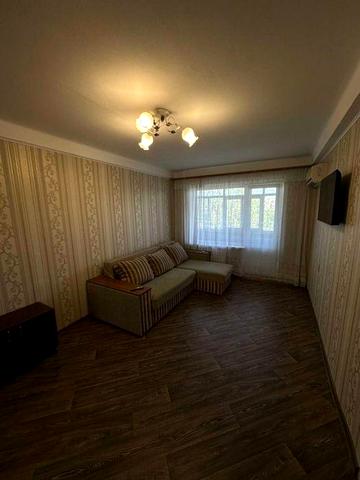 Оренда 1- но кімнатної квартири, 7/9 вул. Чарівна