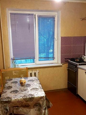 Здаю в оренду 1 кімн квартира. Без комісії.