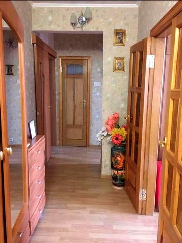 Продам 3 кімн. Квартиру в Обухові, вул Миру 11!
