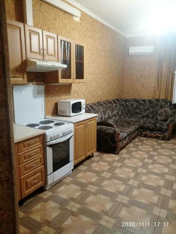 Середньофонтанська вул., 19в