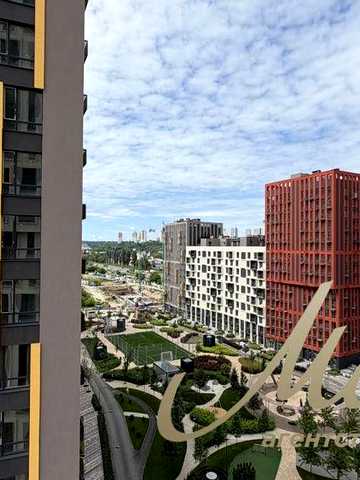 Продаж видової квартири 35,4 м² у ЖК Svitlo Park | Будинок зданий | Вид у двір | Метро Видубичі, Голосіївській район Київ
