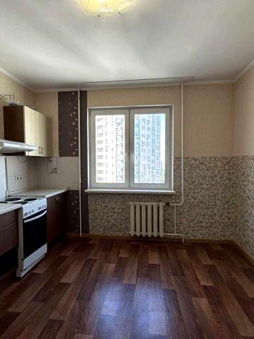 Продаж 3-кімнатної квартири з ремонтом