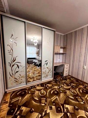 Сдам 1 к квартиру пр.Науки (Гарагрина )