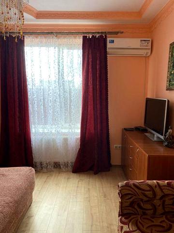 Здам частину будинку в центрі Миргорода