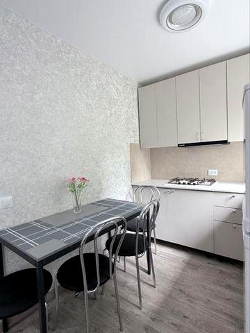 Продам 3х.ком.квартиру ул.8 Марта, Желтые Воды
