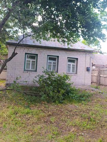 Будинок гарний. .
