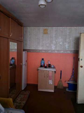 Продається   кіината 18м2 4/9 Глобинська 20 ТРЦ Француський Бульвар