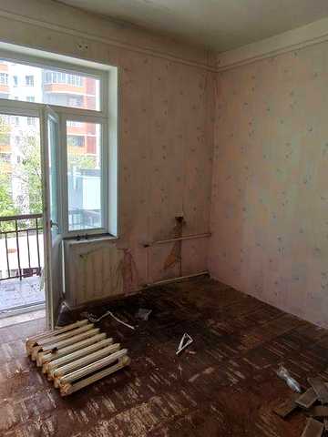Продажа  3-комн. квартиры в 100 метрах от м. "Научная", 4-й этаж