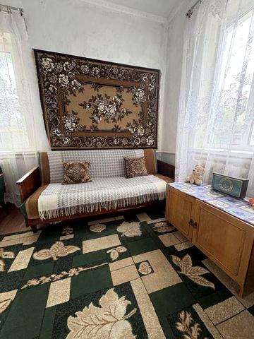 Продам цегляний будинок 77 м² з ділянкою 25 соток у с. Синява, біля Рокитного