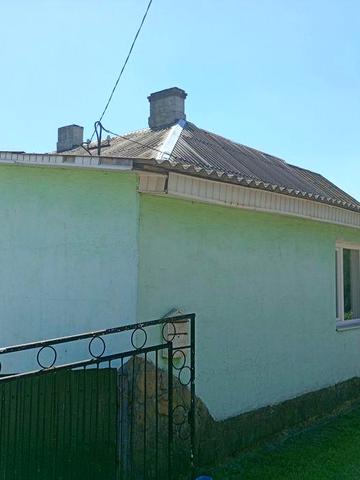 Продам будинок (напів будинок)