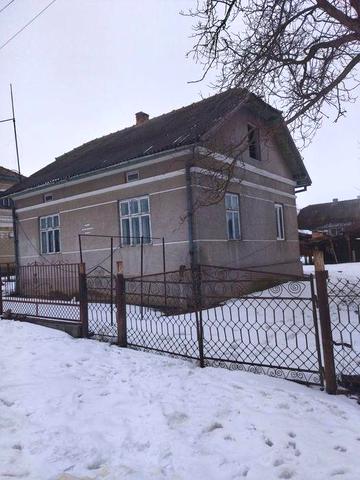 Продається дім в Гусятині