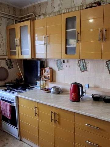Трёх комнатная квартира раен пятихаток. Не сдается