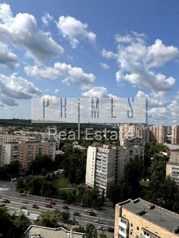 Продаж 3к квартири,  вул. Велика Китаївська 10а, Деміївка