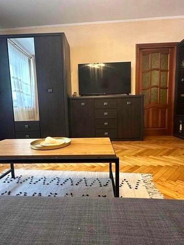 Оренда 1-кімнатної квартири по вулиці Городоцькій-Багряного з ремонтом та індивідуальним опаленням