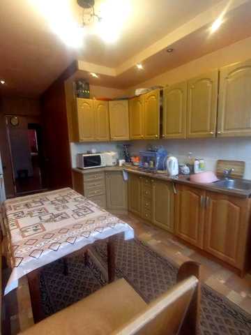 Продам м.Мерефа 3х.кімн.квартира 63м.ремонт.27тис.