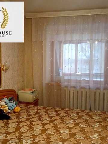 Продам 2 кімнатну квартиру біля Дендропарку