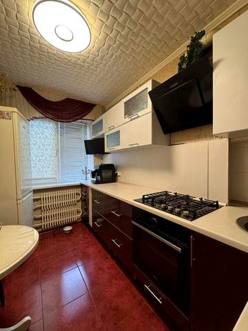 Продаж 3 к.кв Левобережний 3, пр-кт Миру 18