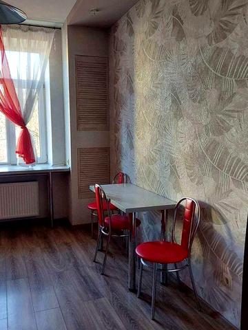 Здається в оренду 2к. квартира в Центрі