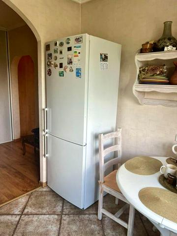 Продам 2-кім квартиру по вул. Райдужна 57, масив Райдужний, Дніпровський р-н