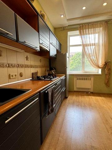Сдается 2 к квартира, пр. Яварницкого , центр , Пассаж