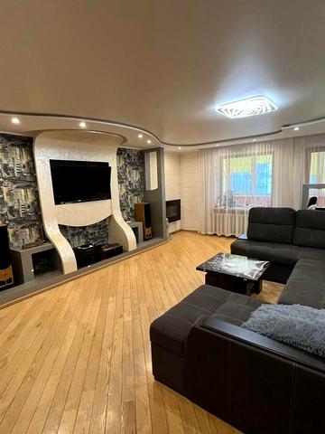 None 135000 USD