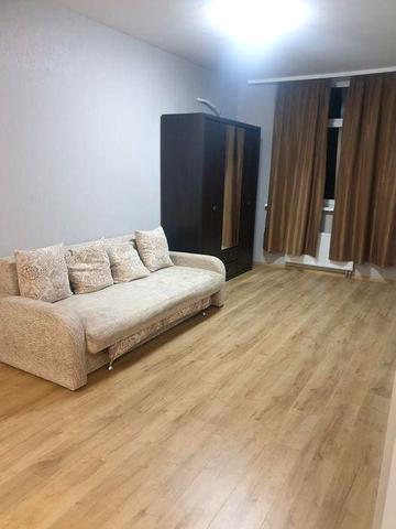 Продам 1к.  квартиру . власник. вул.Петлюри 21 б.