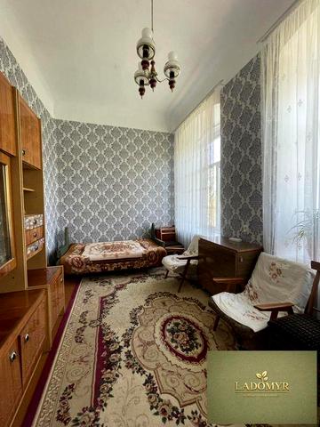 Продаж / Квартира / Незалежності, Острог