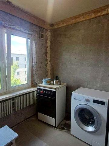 GA D2 продам 2 ком квартиру 5й эт пятиэтажки. Подворки. Харьков. 10 мин машиной от метро Холодная Гора.