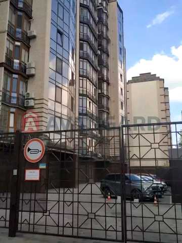 Володимира Антоновича вул., 36, Центральний, Дніпро, Дніпропетровська 46200 USD