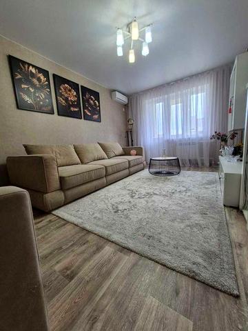 продам 2х кімн.з меблями та технікою. метро Позняки. пр. Григоренка