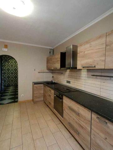 Продаж 3-к. квартири на Позняках. Григоренка, 14. 3 поверх. 2 санвузли
