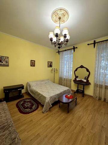 Здається 1к квартира 38м² | навпроти Медуніверситету