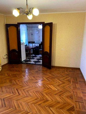 Продам 3-ох кімнатну квартиру м.Канів ЖК вул. Успенська