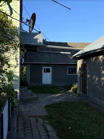 Просторий будинок майже у самому центрі Теофіполя, хороший житловий стан 45018
