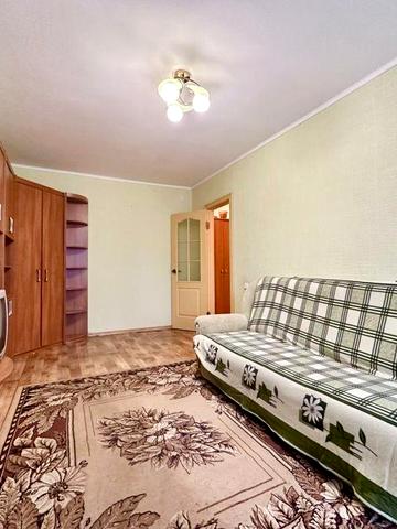 Однокімнатна охайна квартира в центральній частині міста.