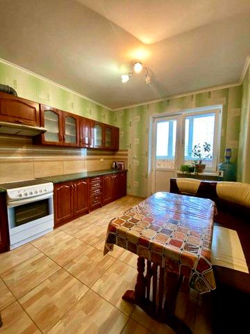 Градинська 9, оренда 2-к квартири, Троєщина, ТРЦ РайON 2 хв!