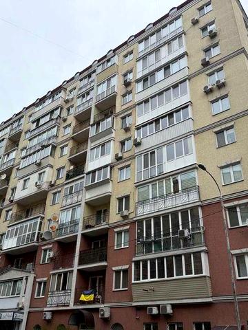 Сирецька 32. Квартира з шикарним видом!