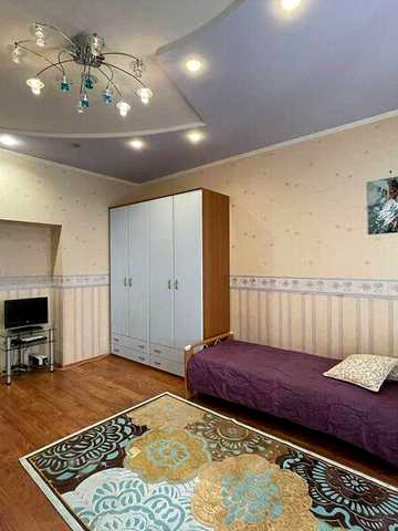Продаж 3к Квартира Церковна (Калиниченка) вулиця